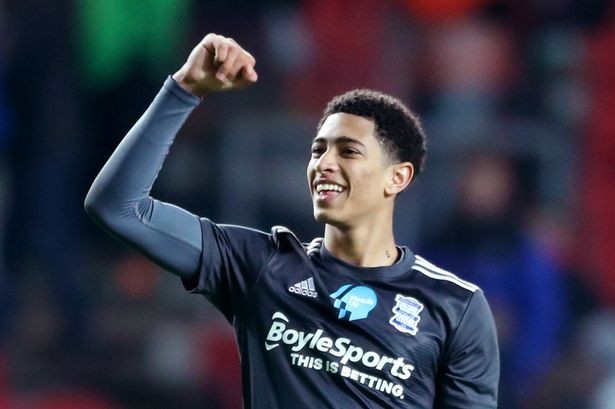 击败曼联利物浦切尔西！罗马诺：曼城即将签约塞梅尼奥，预计未来几日完成（罗马诺：曼城力压曼联、利物浦与切尔西，接近签下塞梅尼奥，预计数日内完成）