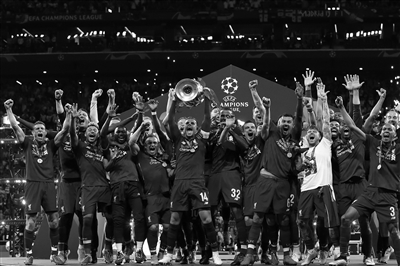 🥳哈登常规赛总得分达到28290分，超越安东尼跻身历史前十！