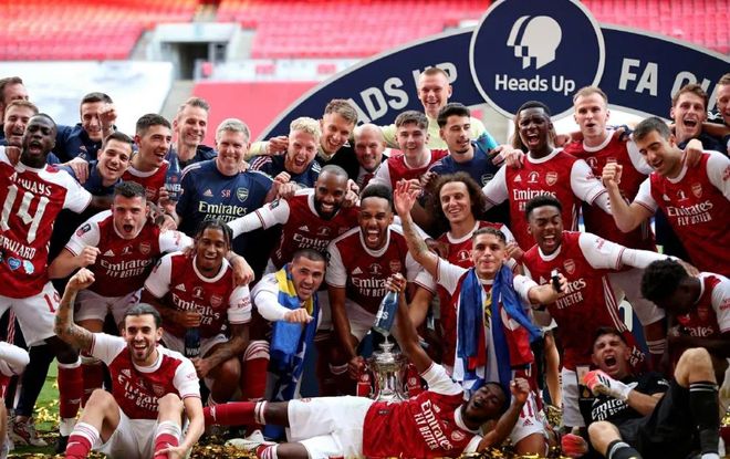 图片报：施洛特贝克对科瓦奇的比赛风格不满意