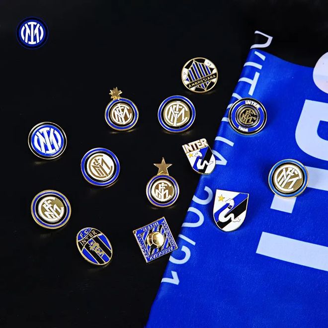 记者：本特克希望重返比甲，争取入选比利时国家队参加世界杯（据记者报道，本特克渴望回到比甲，力争入选比利时国家队出战世界杯）