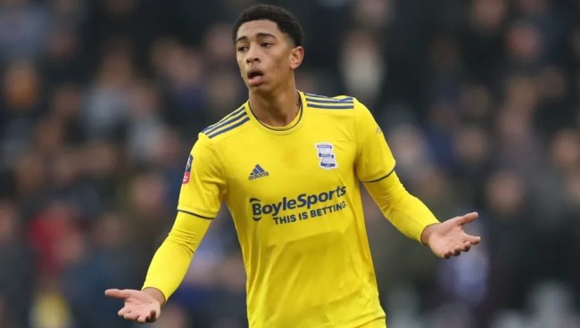 节礼日仅安排一场英超比赛，队报：英格兰球迷对此强烈不满（队报：节礼日仅有一场英超，英格兰球迷强烈不满）