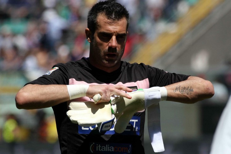 全市场：国米等待卢克曼进展同时考虑后卫引援，首选是莱昂尼