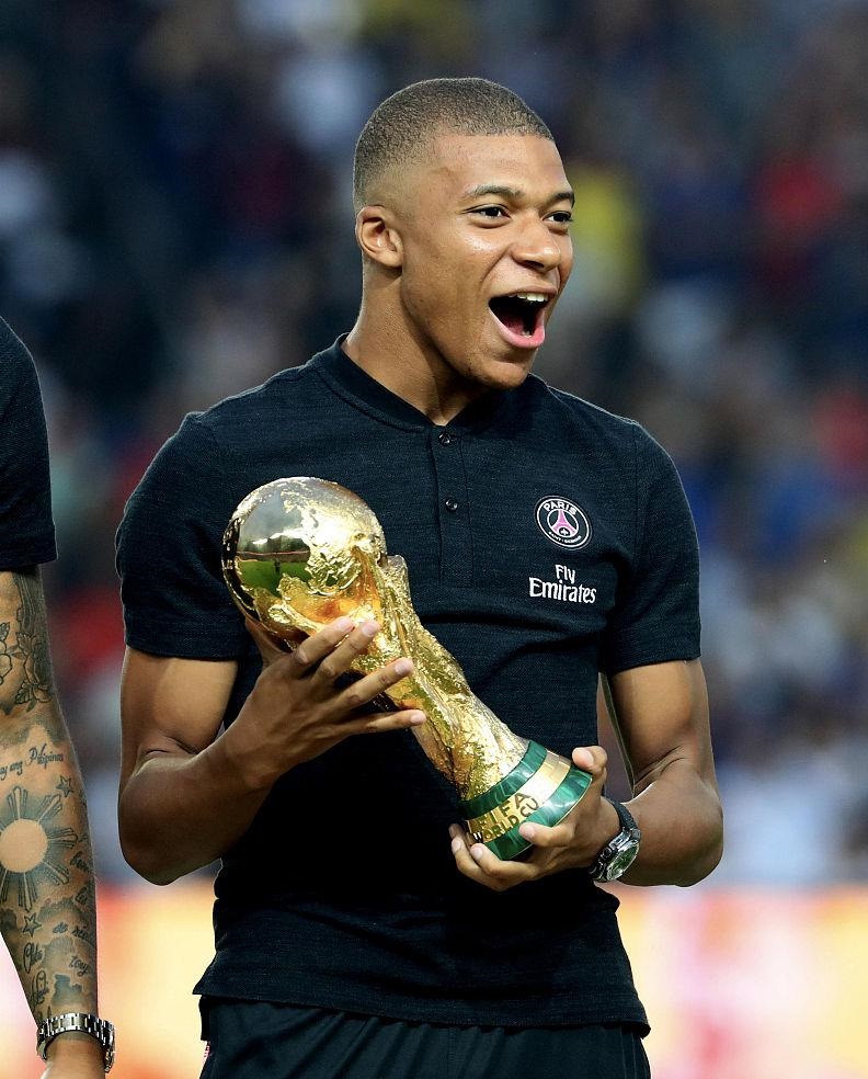 吉林省政府常务会议：要重视足球事业发展，推进吉林足球振兴（吉林省政府常务会强调重视足球事业发展，推动吉林足球振兴）