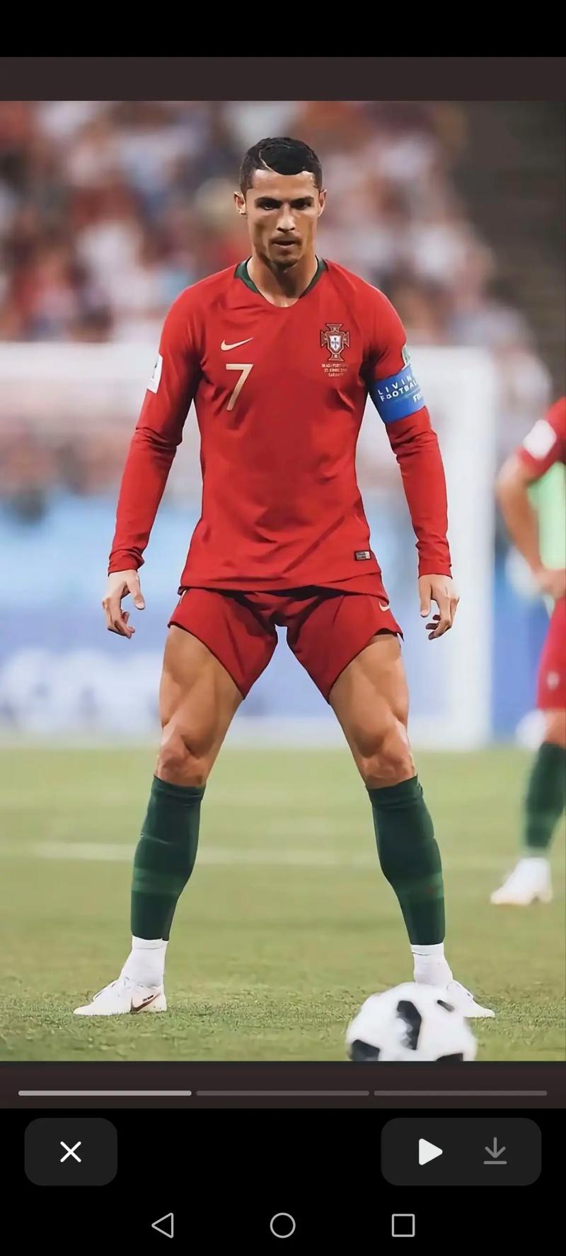 足球中超多名老将宣布退役，时代落幕（中超多位老将相继退役，一个时代谢幕）