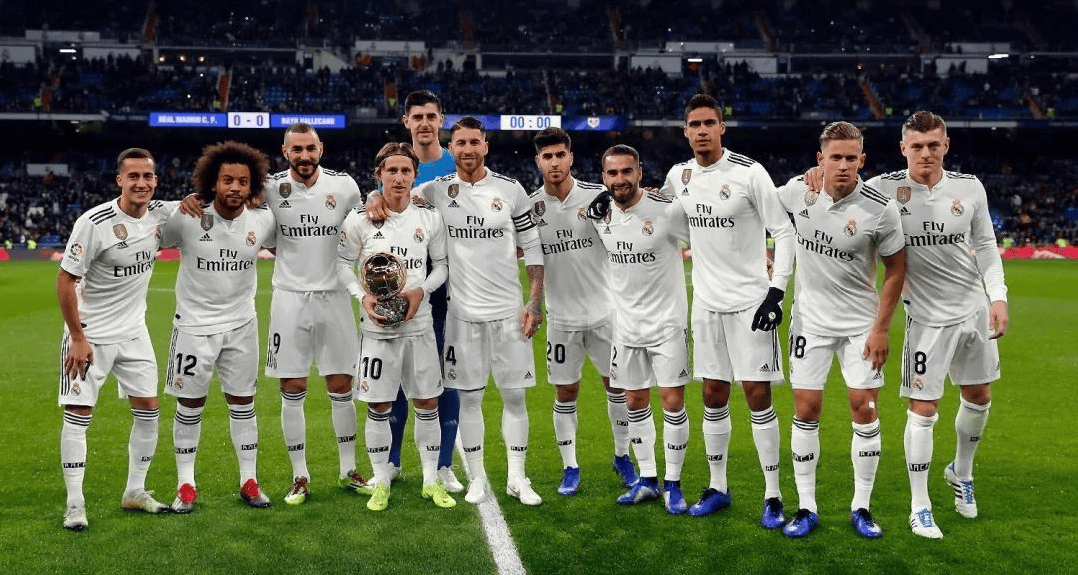 每体：梅西晚饭后去了诺坎普，今晨坐飞机前往国家队报到